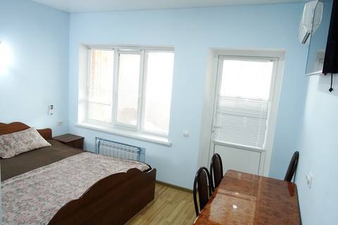 Двухкомнатный люкс с кухней. Отель «Надежда». Должанская