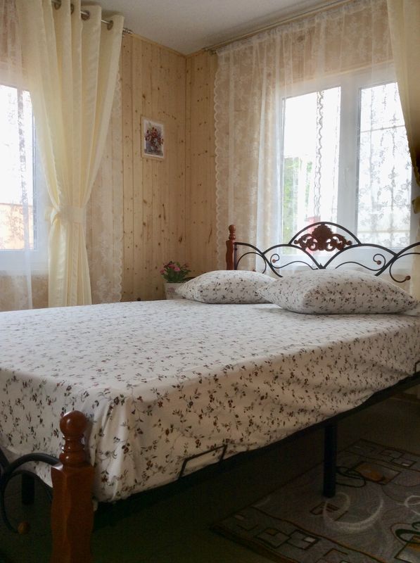. Гостевой дом "У моря" в Джубге     . Джубга