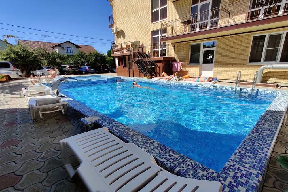 . Гостевой дом «Месео». Витязево