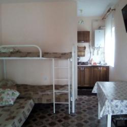 4-х местный с удобствами и кухней. Гостевой дом "Игларис". Должанская