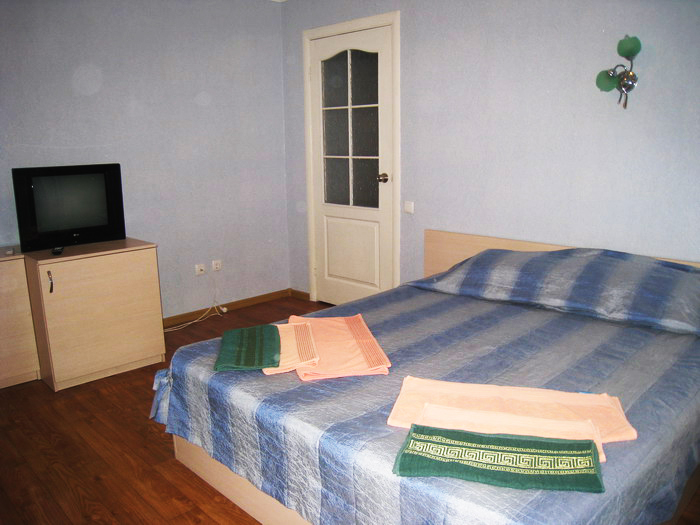 Однокомнатный номер «Комфорт». Отель «Ра-Дуга». Партенит