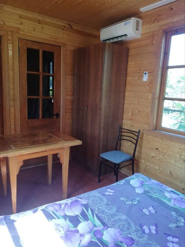 . Гостиница "Эко-дом" . Пицунда