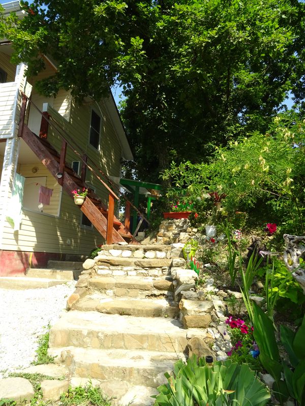 . База отдыха 《КАМЕЛИЯ》. Лермонтово