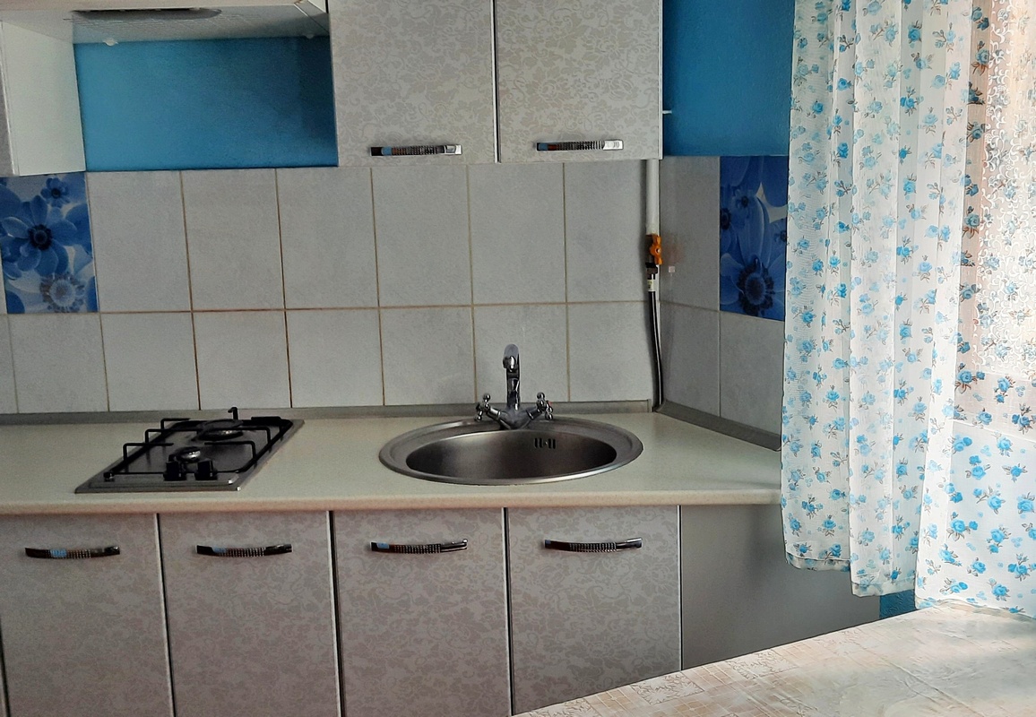 . Частный сектор Большая однокомнатная квартира. Алушта