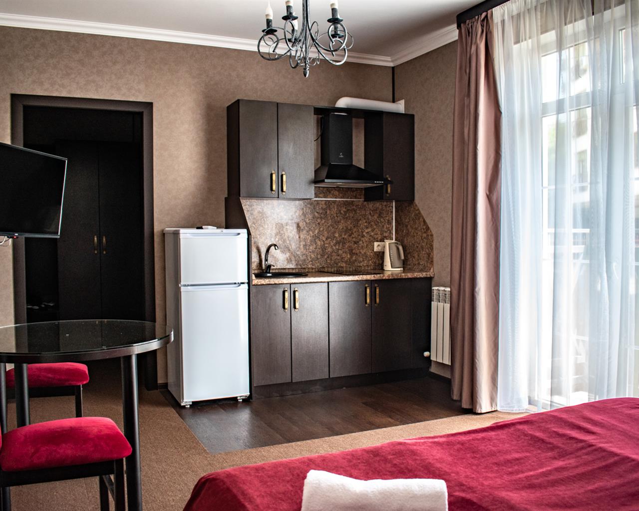 . Апартаменты "Гости". Красная Поляна