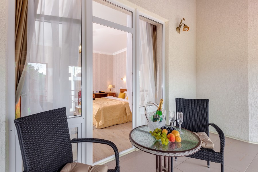 Стандарт с Балконом. Отель "Богема Премиум". Геленджик