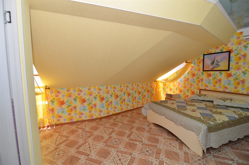 Люкс. Гостевой дом "Роман". Чайка