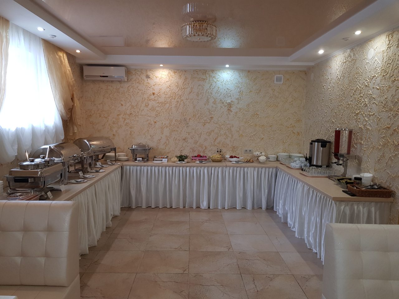 . Отель Золотой **. Саки