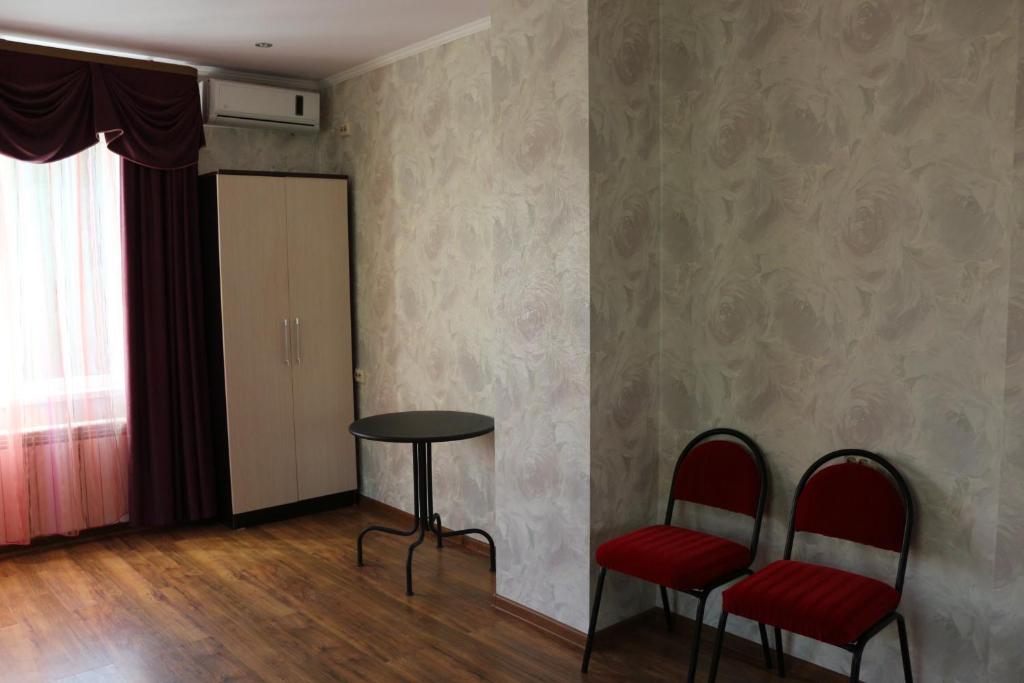 ЛЮКС С 2 СПАЛЬНЯМИ. Гостевой дом "Сибирячка". Ольгинка