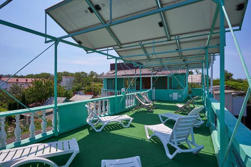 . Гостевой дом "Малиновая 10". Севастополь