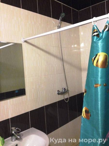 4-х местный номер. Гостевой дом "Золотая корона". Цандрипш