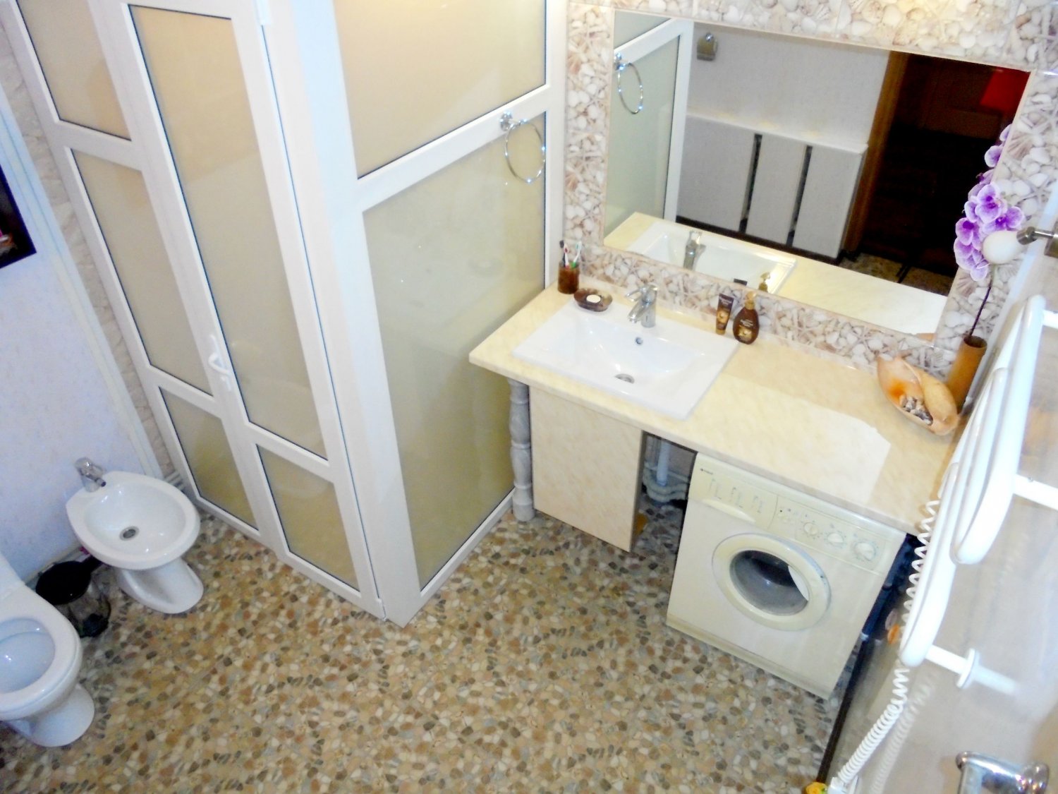 . Дом под ключ Четырехкомнатный двухэтажный дом.. Феодосия