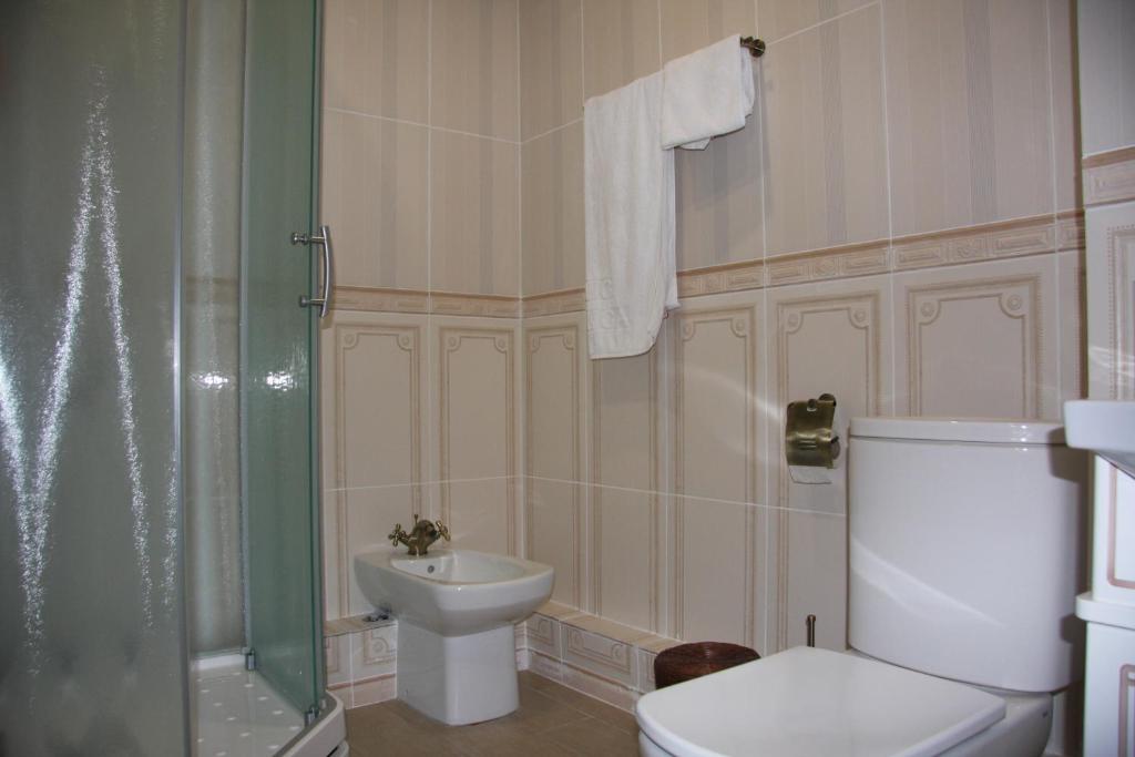 Черная жемчужина ( люкс). Гостевой комплекс «TORTUGA». Небуг