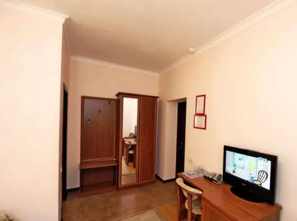 3-х местный «Семейный». Отель «Каприз». Домбай-гостиницы