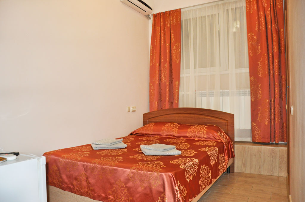 2-х местный эконом. Гостевой дом "Радуга". Витязево