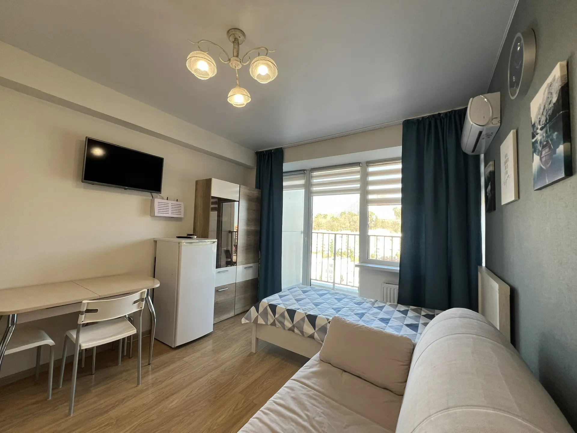 . Квартира в многоквартирном доме Стильная студия у моря с видом на горы. Дагомыс