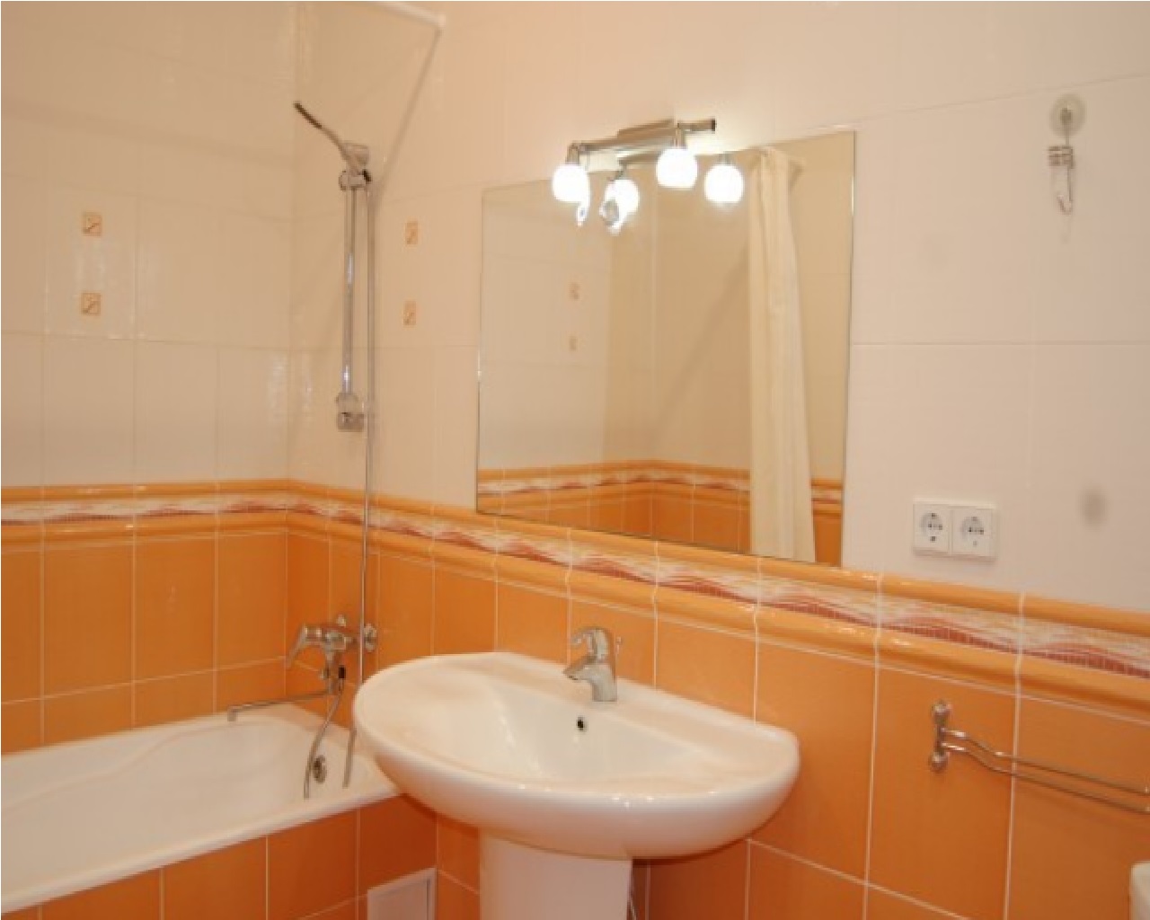 . Квартира в многоквартирном доме на ул. Демышева 125а . Евпатория