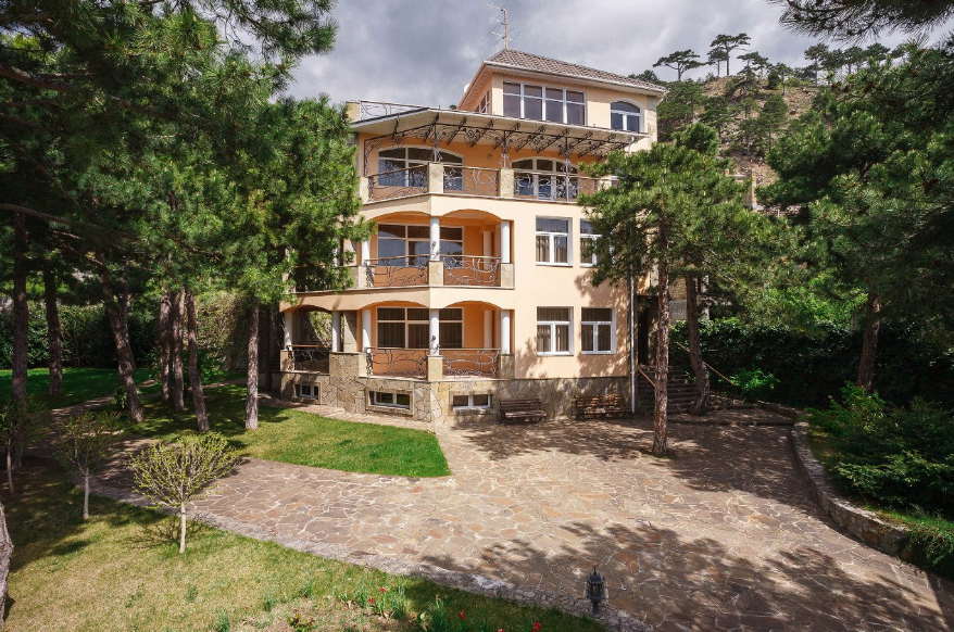 . Вилла «Мария». Восход