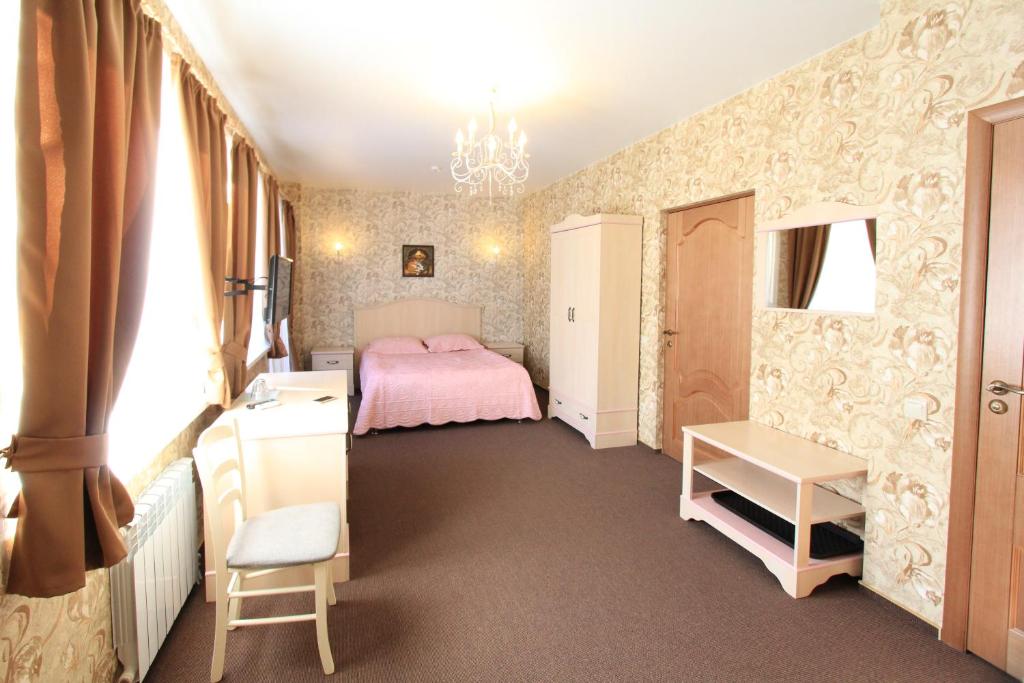 Трехместный номер с балконом отель 