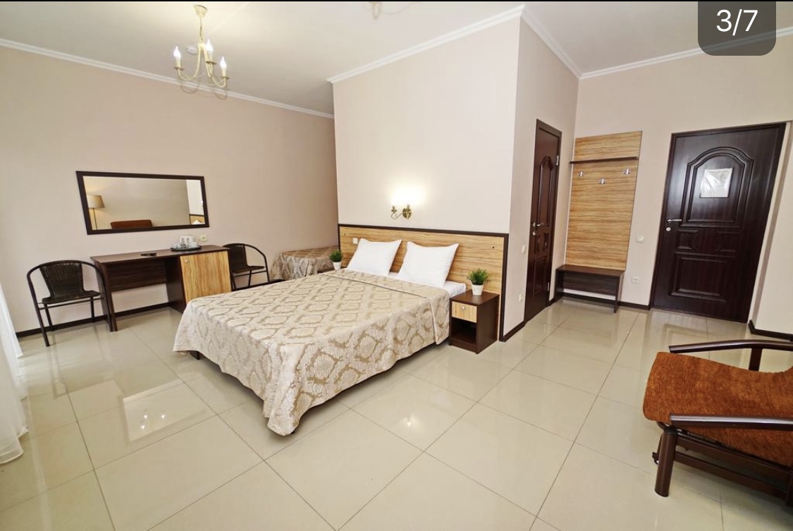 . Гостевой дом "Адмирал". Ольгинка