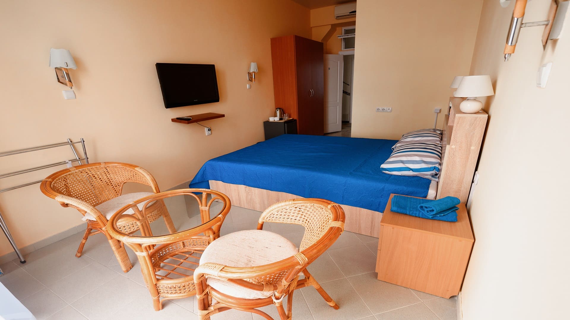 . Отель "Юрзуф". Гурзуф