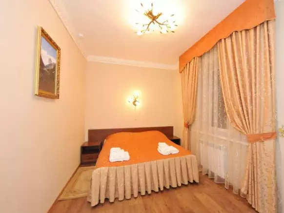 «Люкс» 2-х комнатный (Главный корпус). Гостиница «Кристалл». Домбай-гостиницы