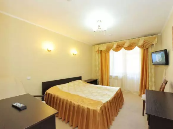 «Люкс». Отель «Шале». Домбай-гостиницы