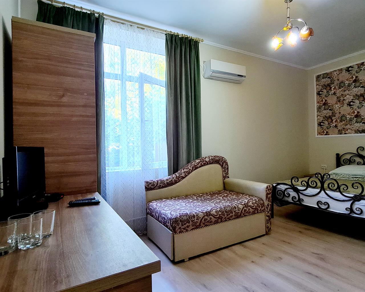 . Гостевой дом "Русская сказка". Лоо