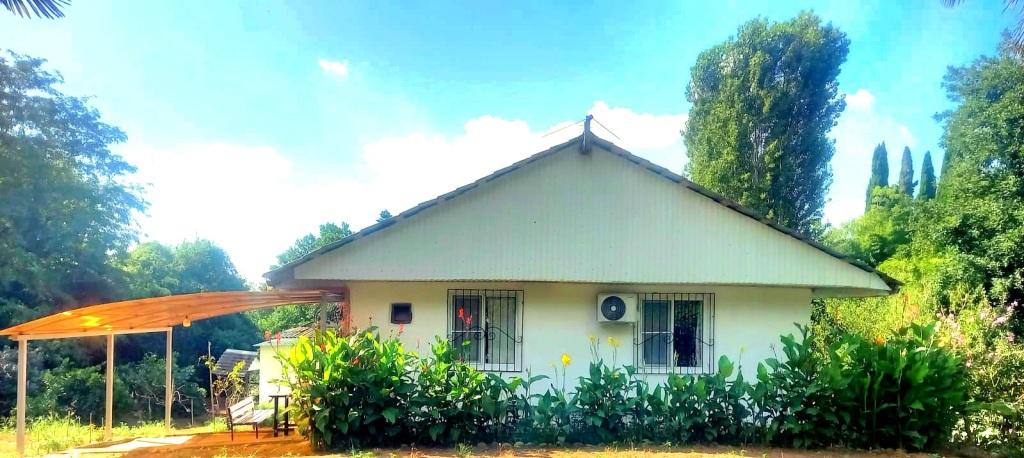 ОТДЕЛЬНЫЙ 2х комнатный ДОМИК для отдыхающих со всеми удобствами! МОРЕ напротив! . ОТДЕЛЬНЫЙ 2-х комнатный ДОМИК со всеми удобствами! МОРЕ напротив! . Новый Афон