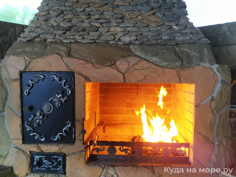 . Гостевой дом "Лазаревское". Лазаревское