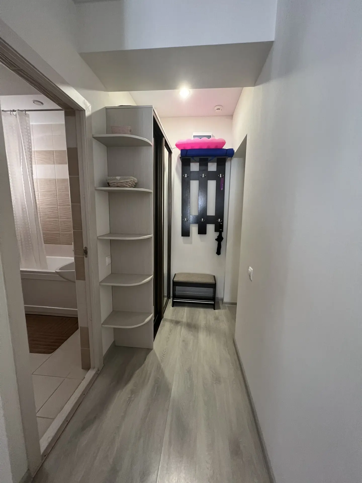 . Квартира в многоквартирном доме Уютная студия у моря с панорамными окнами. Дагомыс