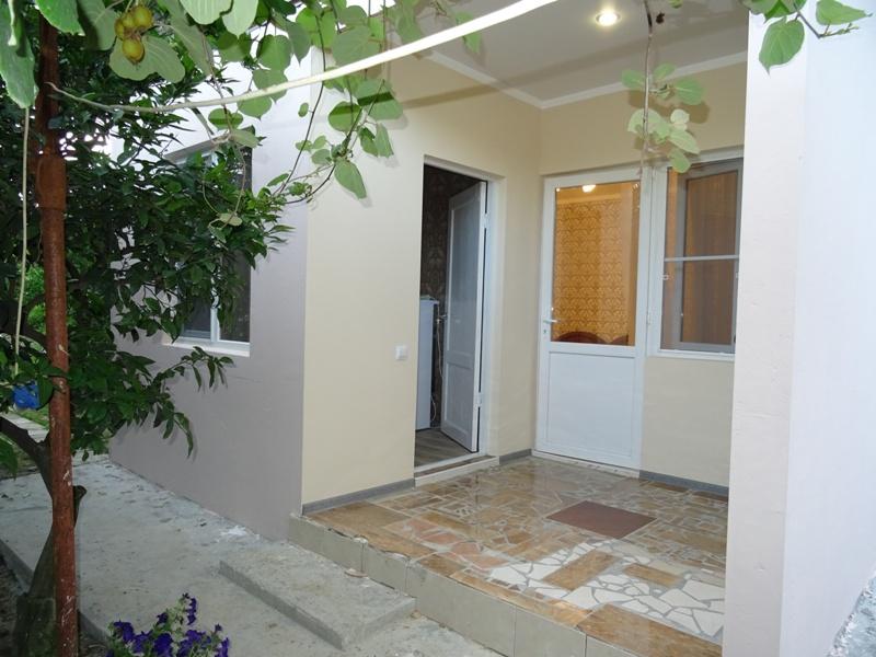 Отдельный домик . Гостевой дом  Шаумяна 13 - Пицунда. Пицунда