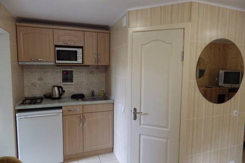 Четырехместный номер с доп. местом (№ 1А). Гостевой дом "Куропатка". Гурзуф Четырехместный номер с доп. местом (№ 1А). Гостевой дом "Куропатка". Гурзуф