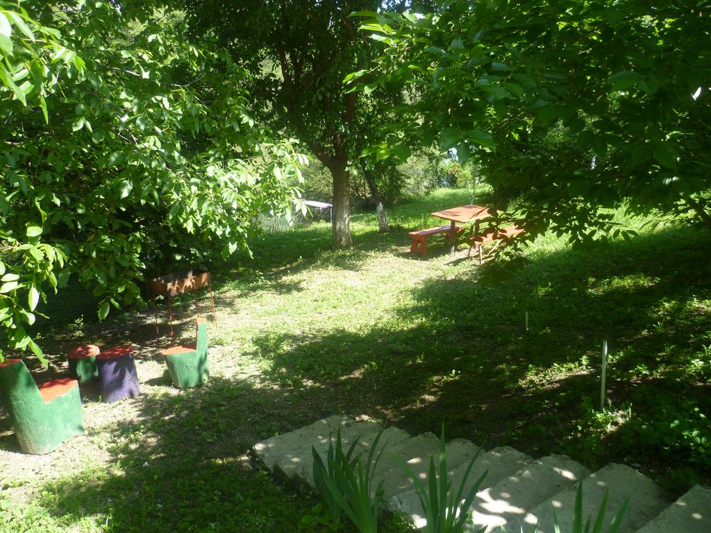 . Гостевой дом У Наталии . Джубга