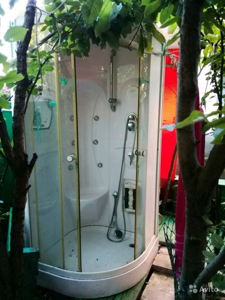 . Квартира в многоквартирном доме Комната 14 м² в 4-к, 1/1 эт.. Ейск