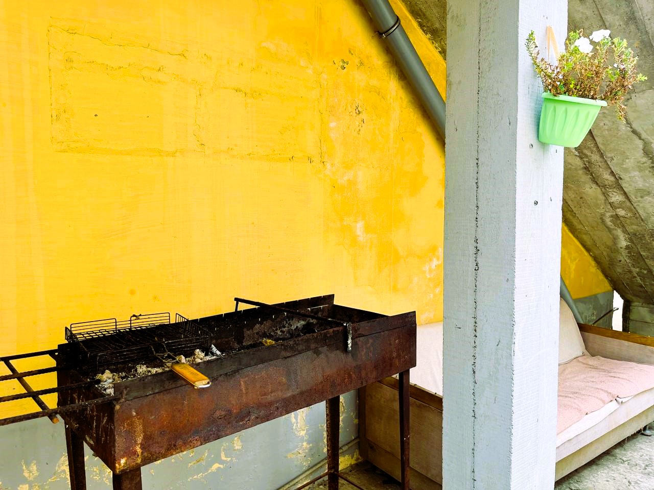 . Отель "Гермес" . Вардане . Отель "Гермес" . Вардане