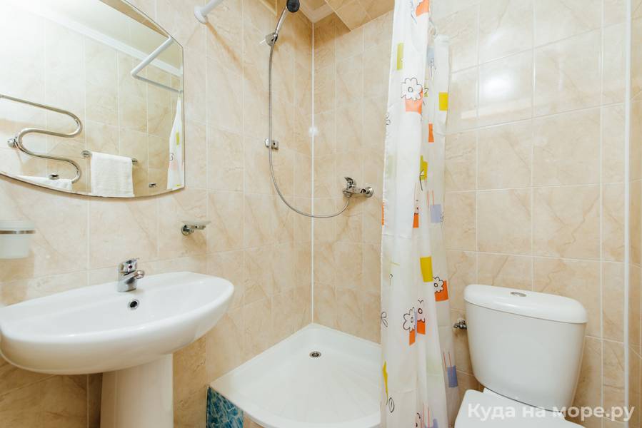 Трехместный номер «Стандарт». Гостевой дом "Lilona". Лазаревское