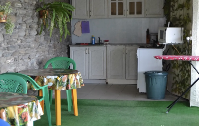 . Частный сектор Анастасия на Айвазовского 7. Лазаревское