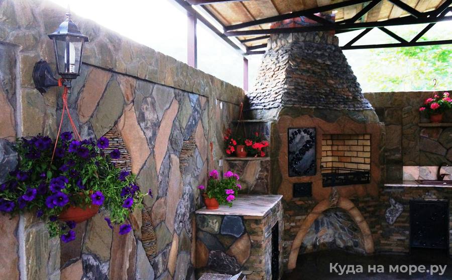 . Гостевой дом "Лазаревское". Лазаревское