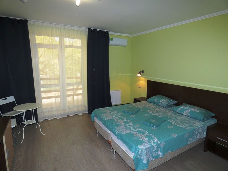 . Отель «Глория». Голубицкая