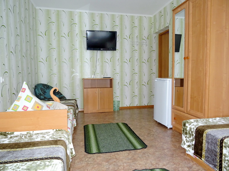 3х местный эконом класс. Гостиница "Водолейчик". Алушта