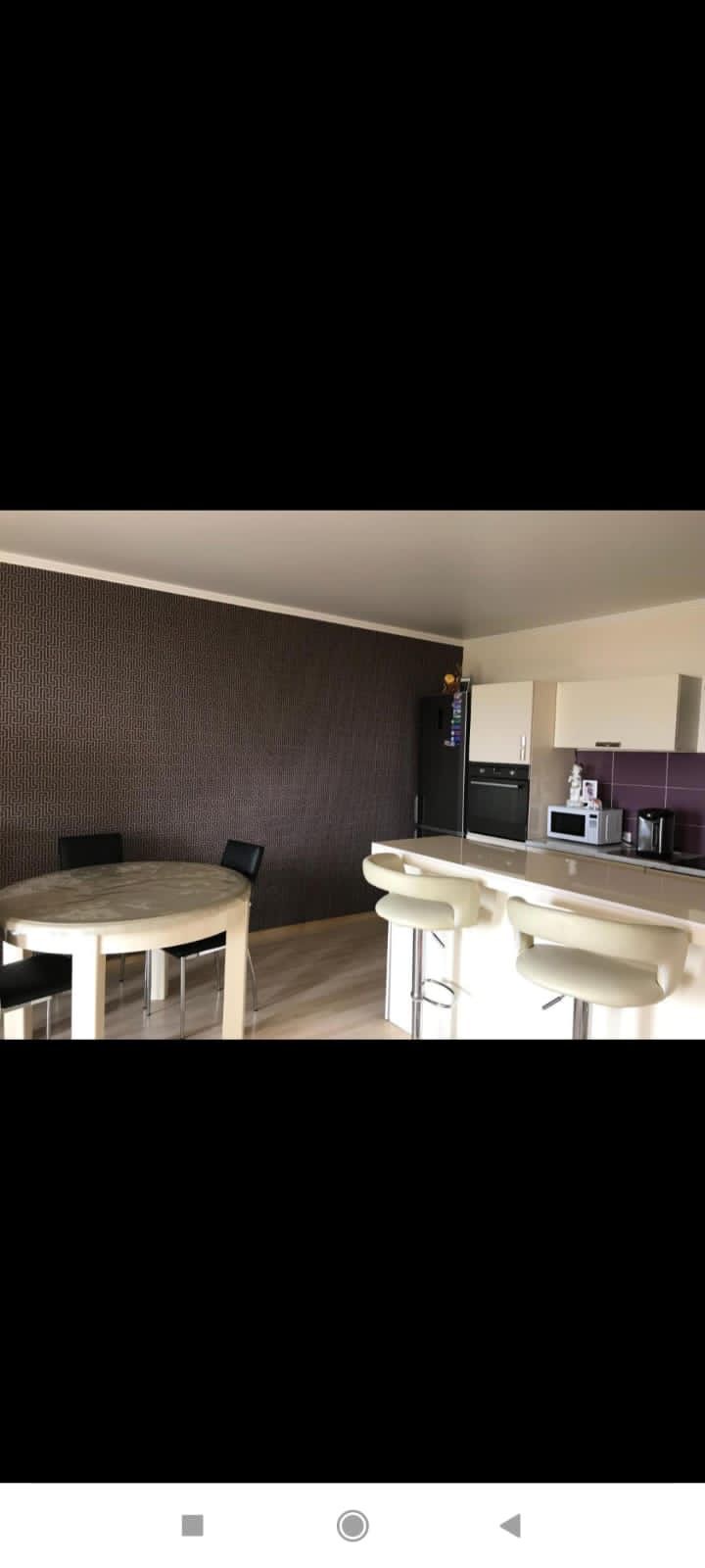 . Квартира в многоквартирном доме Квартира с видом на море . Сухум