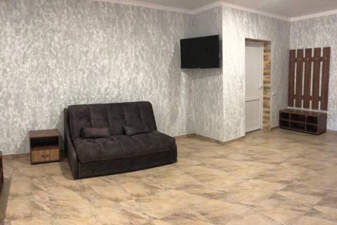 Номер 8 Люкс. Гостевой дом 《 Замок Рауля 》. Лермонтово