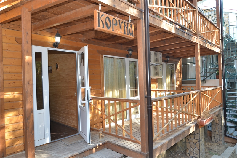 . Вилла «Коруна». Алушта