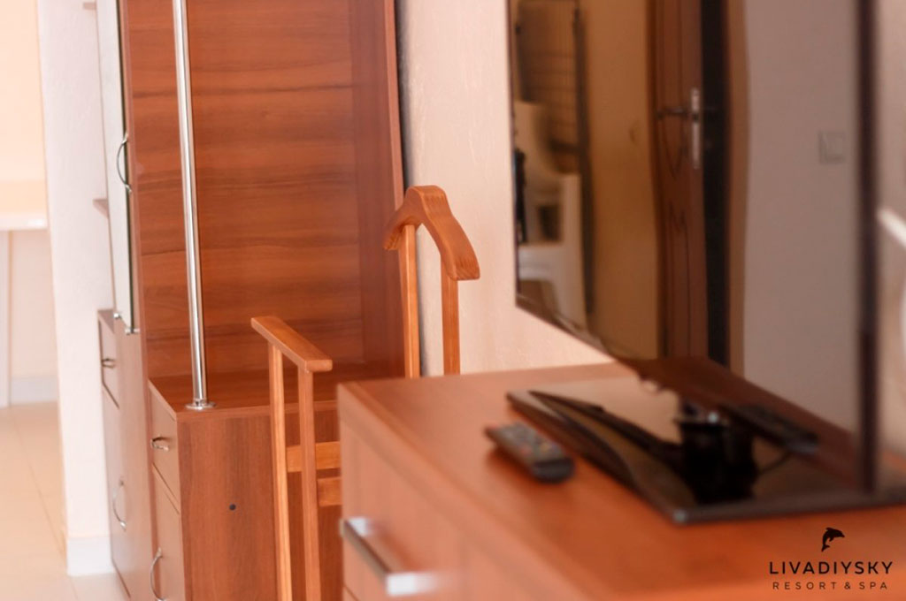 Комфорт 1-й этаж. Арт-отель «Азор». Ливадия