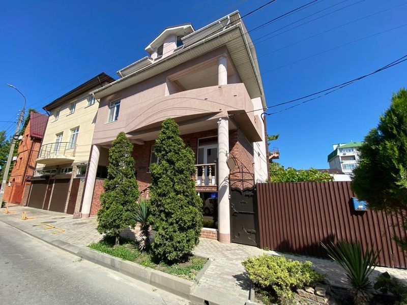 . Гостиница На ул. Горького. Анапа . Гостиница На ул. Горького. Анапа