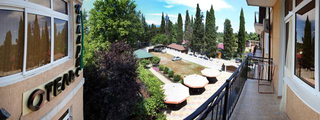 . Отель "Кипарис". Пицунда