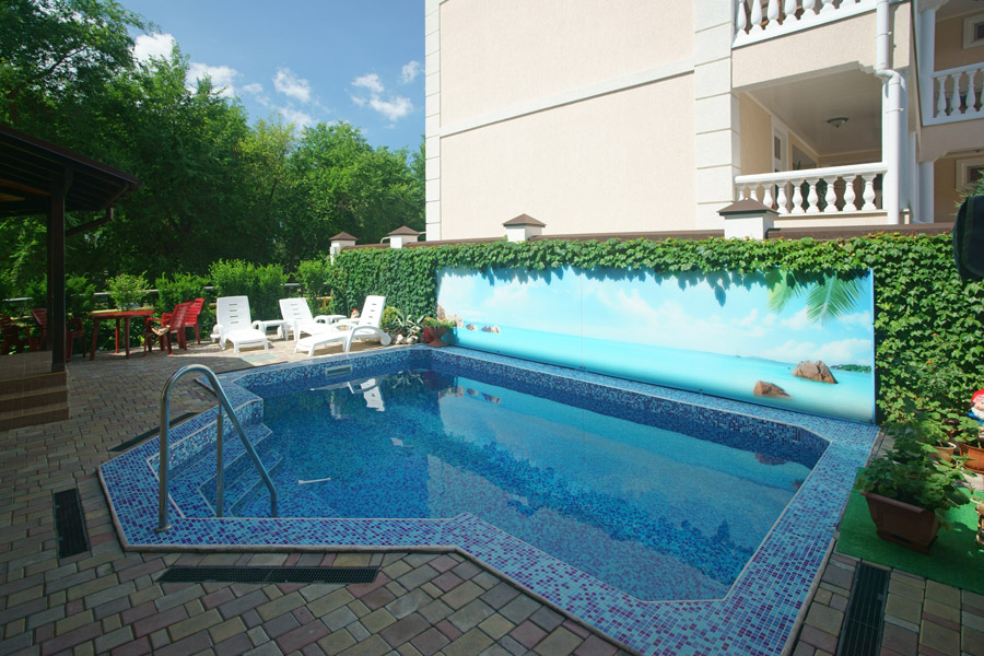 . Вилла "Анжера". Чайка