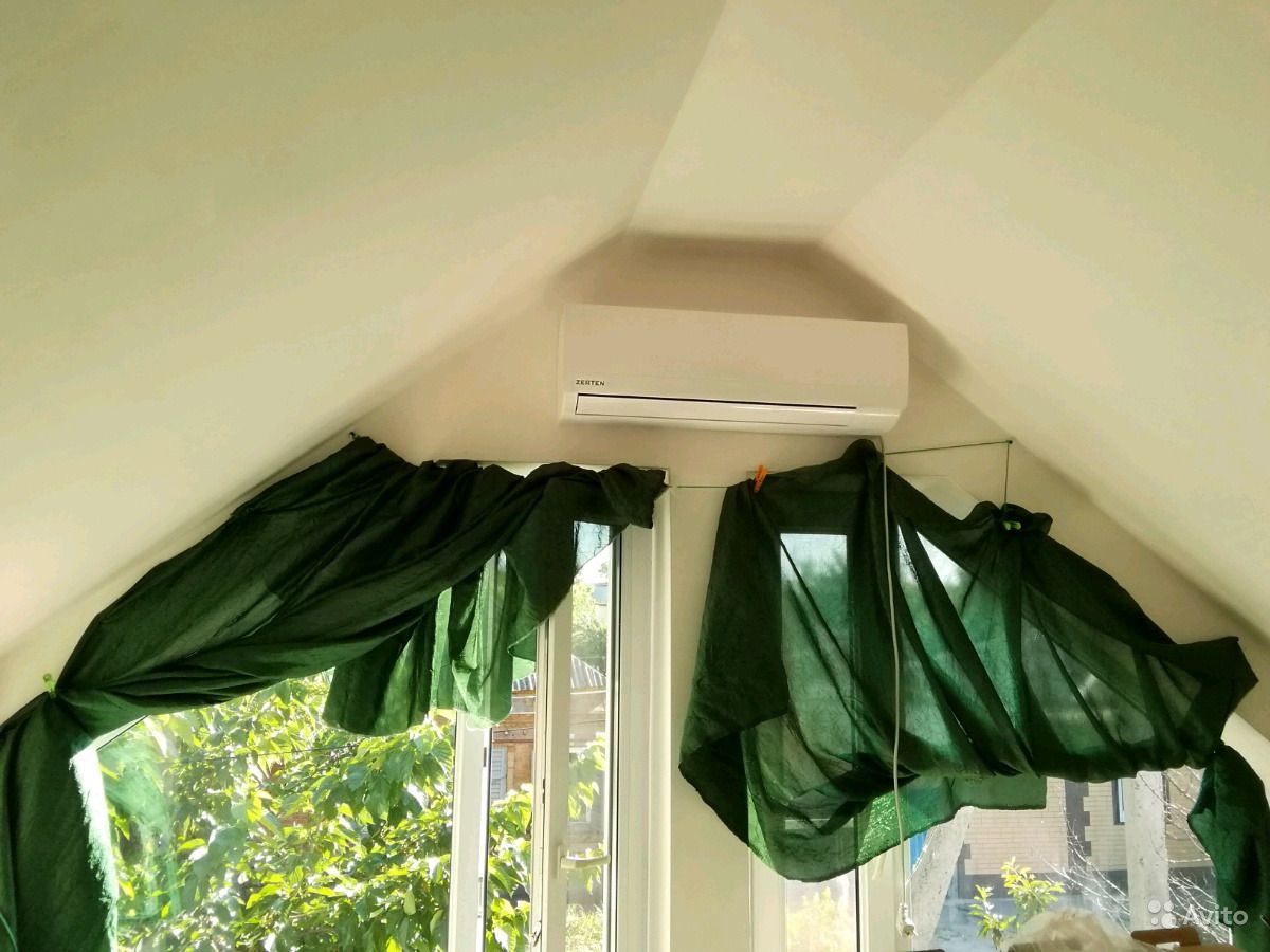 . Квартира в многоквартирном доме Комната 14 м² в 4-к, 1/1 эт.. Ейск