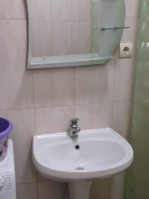 . Квартира в многоквартирном доме однокомнатная Агрба 58. Гудаута